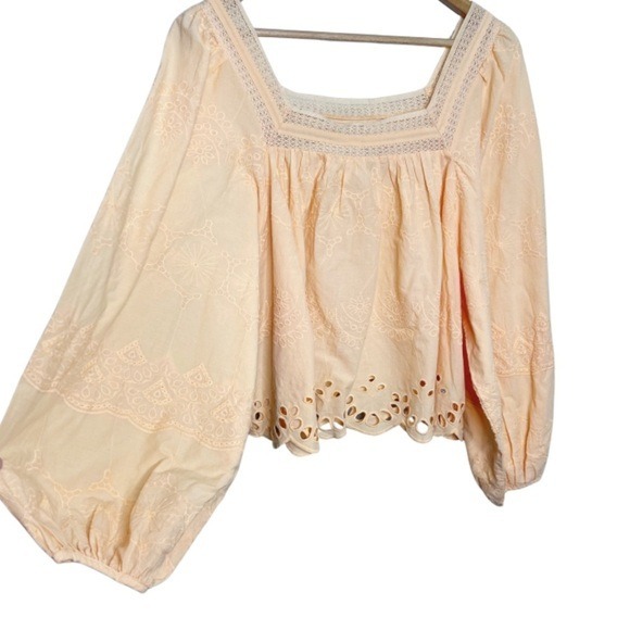 NWT Universal Thread Peach Eyelet Square Neck Long Sleeve Crop Blouse Women - Picture 5 of 16